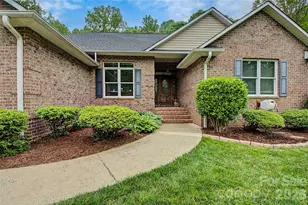 293 Bent Tree Dr, Rutherfordton, NC 28139 - Photo 1