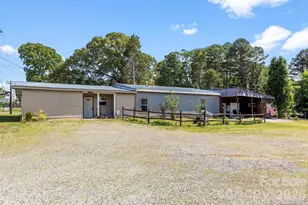 2246 N Aspen St, Lincolnton, NC 28092 - Photo 1