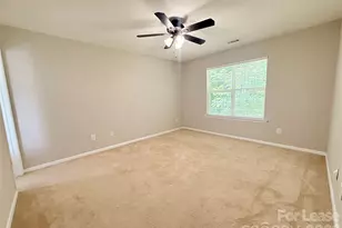 10553 Gold Pan Rd, Charlotte, NC 28215 - Photo 7
