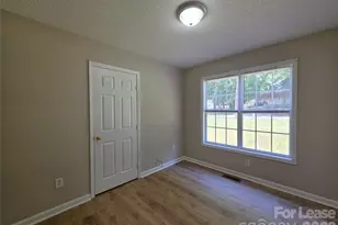 1225 Beard St, Salisbury, NC 28144 - Photo 7
