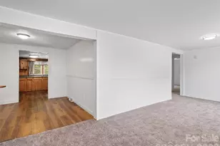 160 Cooper St, Canton, NC 28716 - Photo 5