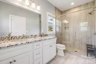 215 Oak Mdw Ln, Asheville, NC 28804 - Photo 13