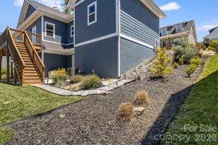215 Oak Mdw Ln, Asheville, NC 28804 - Photo 21