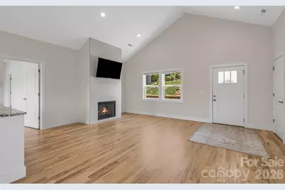 215 Oak Meadow Lane, Asheville, NC 28804 - Photo 5