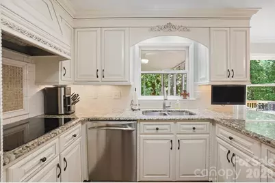 9918 Providence Forest Lane, Charlotte, NC 28270 - Photo 13