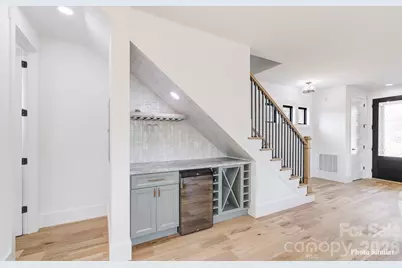 18 S Martha Kate Drive, Hendersonville, NC 28792 - Photo 3