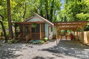 477 Governors View Rd, Asheville, NC 28805 - Photo 1