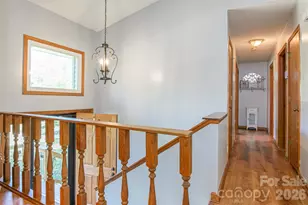 12 Mid Ct Dr, Asheville, NC 28804 - Photo 11