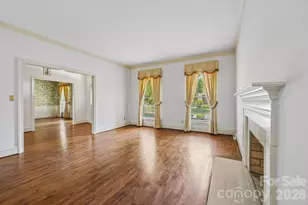 2231 Richardson Dr, Charlotte, NC 28211 - Photo 9