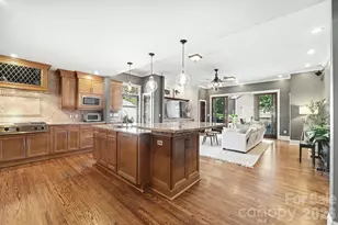 2215 Hassell Pl, Charlotte, NC 28209 - Photo 9