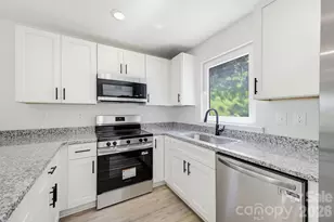 701 2nd St Pl SW, Conover, NC 28613 - Photo 11