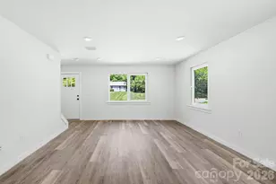 701 2nd St Pl SW, Conover, NC 28613 - Photo 5