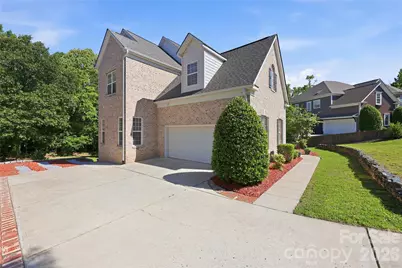 4206 Barons Court, Harrisburg, NC 28075 - Photo 3