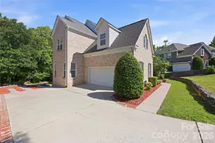 4206 Barons Ct, Harrisburg, NC 28075 - Photo 3