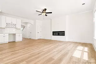1220 N Sharon Amity Rd, Charlotte, NC 28211 - Photo 5