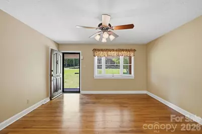 624 Patricia Avenue, Harrisburg, NC 28075 - Photo 3