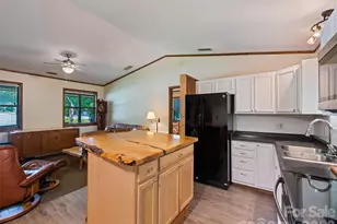 165 Clearwater Dr, Waynesville, NC 28785 - Photo 17