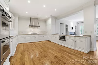 168 Cherokee Road, Charlotte, NC 28207 - Photo 17