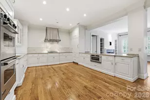 168 Cherokee Rd, Charlotte, NC 28207 - Photo 17
