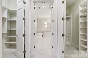 168 Cherokee Rd, Charlotte, NC 28207 - Photo 23