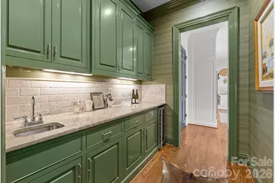 168 Cherokee Road, Charlotte, NC 28207 - Photo 9