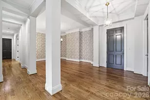 168 Cherokee Rd, Charlotte, NC 28207 - Photo 7