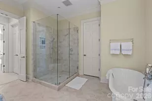 168 Cherokee Rd, Charlotte, NC 28207 - Photo 25