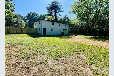 533 Frank Drive, Charlotte, NC 28215 - Photo 13