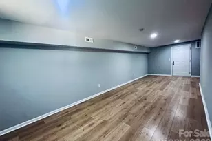 533 Frank Dr, Charlotte, NC 28215 - Photo 11