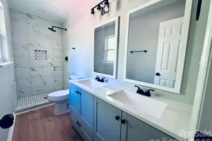 533 Frank Dr, Charlotte, NC 28215 - Photo 9