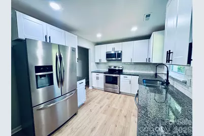 533 Frank Drive, Charlotte, NC 28215 - Photo 5