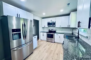 533 Frank Dr, Charlotte, NC 28215 - Photo 5