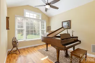 28 Tudor Crescent Ct, Hendersonville, NC 28739 - Photo 19