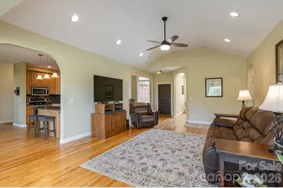 28 Tudor Crescent Court, Hendersonville, NC 28739 - Photo 15
