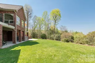 28 Tudor Crescent Ct, Hendersonville, NC 28739 - Photo 11