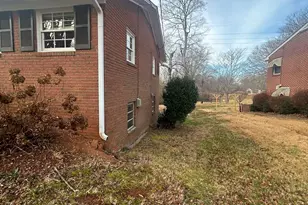 626 Willowbrook Ln, Winston Salem, NC 27104 - Photo 7