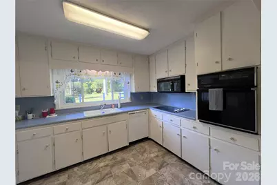 209 S Roxford Road, Kings Mountain, NC 28086 - Photo 11