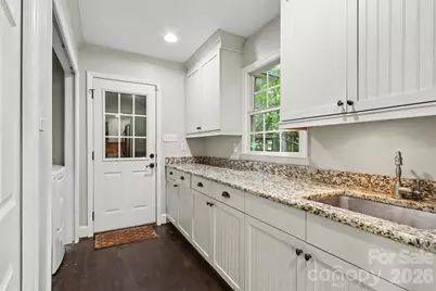 5812 Camelot Drive, Charlotte, NC 28270 - Photo 15