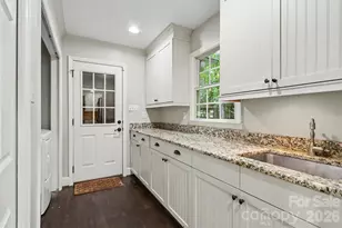 5812 Camelot Dr, Charlotte, NC 28270 - Photo 15