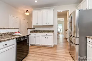 3428 Park South Station Blvd, Charlotte, NC 28210 - Photo 11