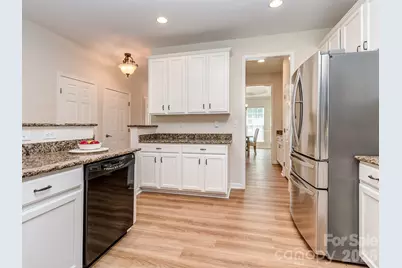 3428 Park South Station Boulevard, Charlotte, NC 28210 - Photo 11
