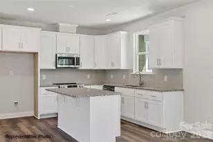 612 Central Dr, Statesville, NC 28677 - Photo 13