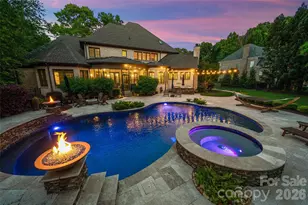 8905 Whirlaway Ln, Waxhaw, NC 28173 - Photo 3