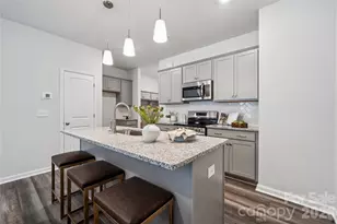 6558 Harlech St, Charlotte, NC 28269 - Photo 5