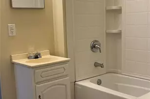 2621 Dr Carver Rd, Charlotte, NC 28208 - Photo 5