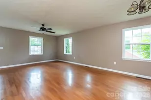 104 Bethel St, Morganton, NC 28655 - Photo 5