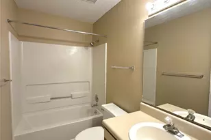 1021 Churchill Downs Ct, Charlotte, NC 28211 - Photo 13