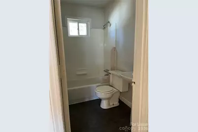 2667 Dr Carver Road, Charlotte, NC 28208 - Photo 5
