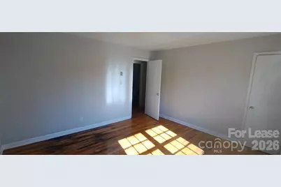 2667 Dr Carver Road, Charlotte, NC 28208 - Photo 15