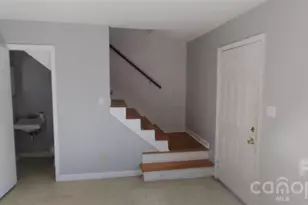 2667 Dr Carver Rd, Charlotte, NC 28208 - Photo 13
